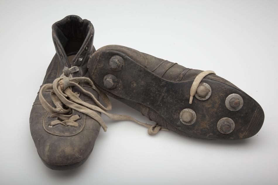 history of soccer cleats, first soccer cleats, history of soccer shoes, soccer cleats history